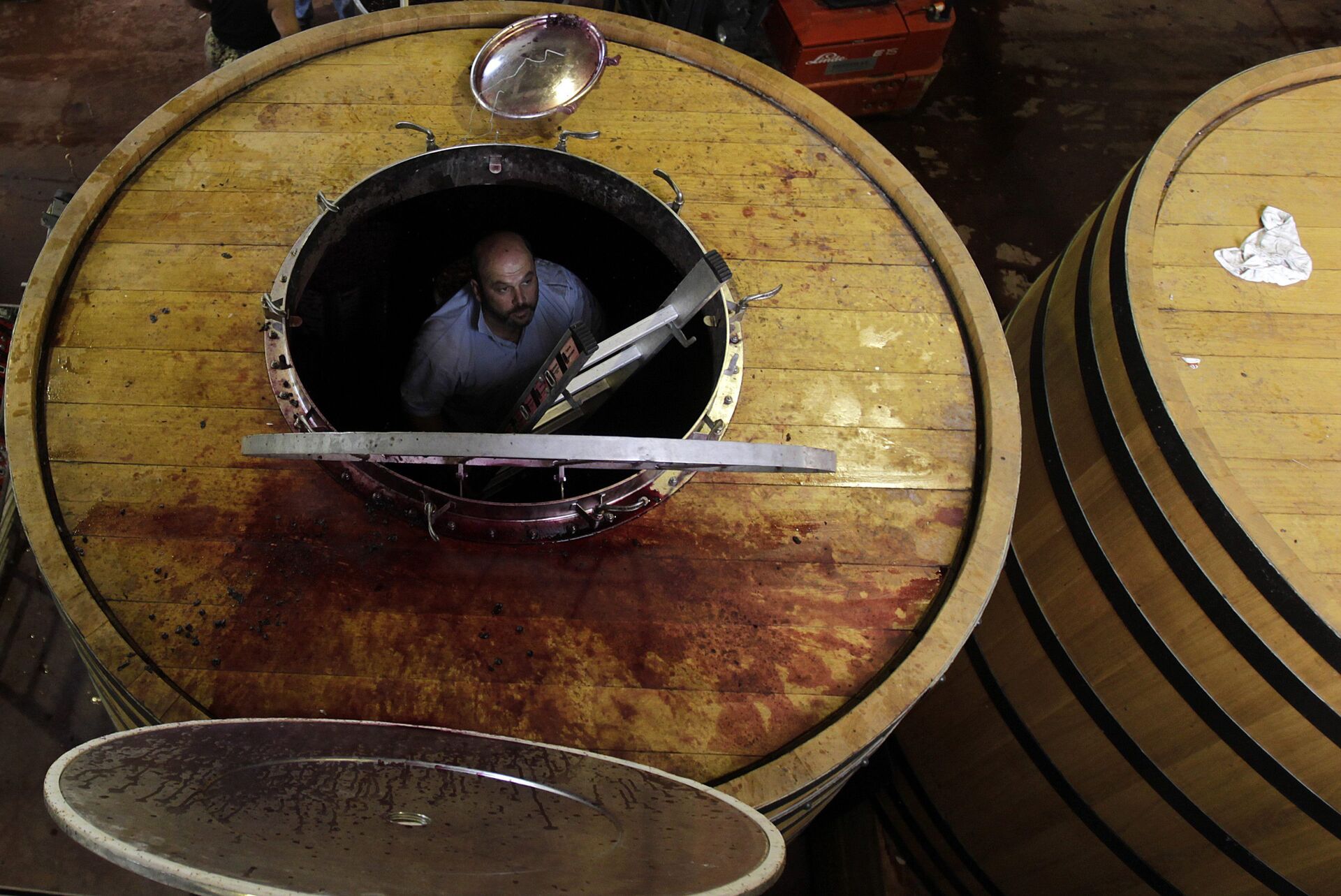 Wineries, breweries, olive oil mills are Greece&rsquo;s new tourism attractions