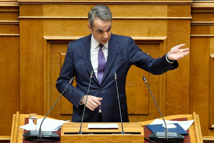 Greece announces 1 billion euros in financial benefits after posting 1.3% budget surplus